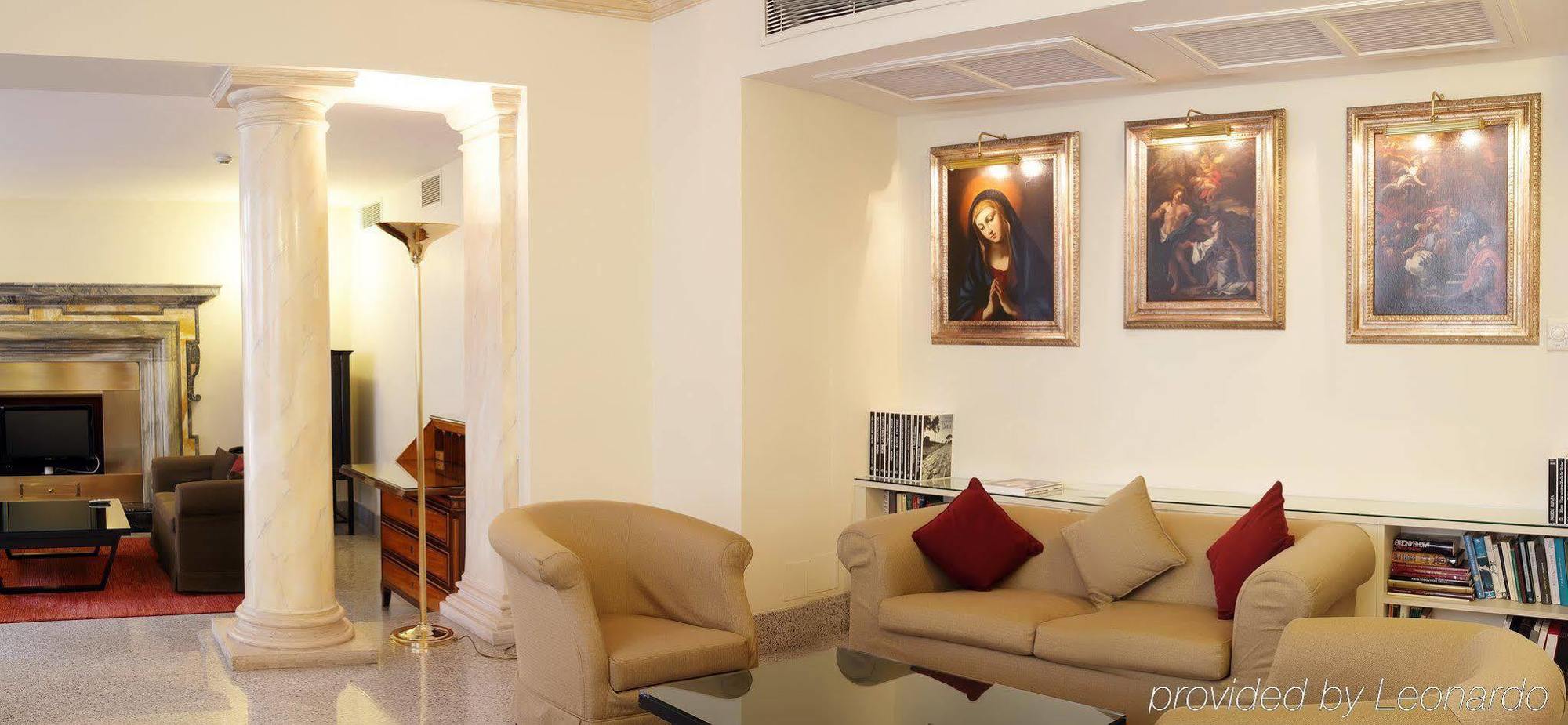 Hotel Albergo Santa Chiara Rome Bilik gambar